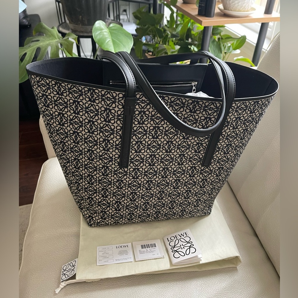 Loewe Anagram Tote Navy Black